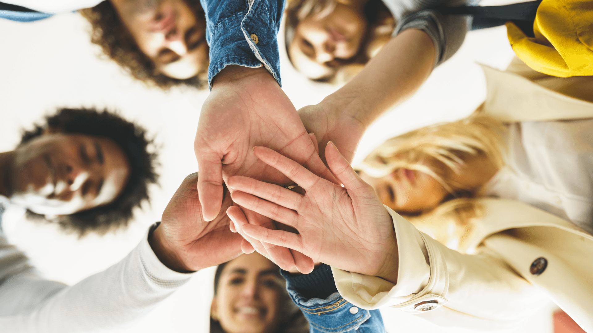 Ungdomar som stöttar varandra